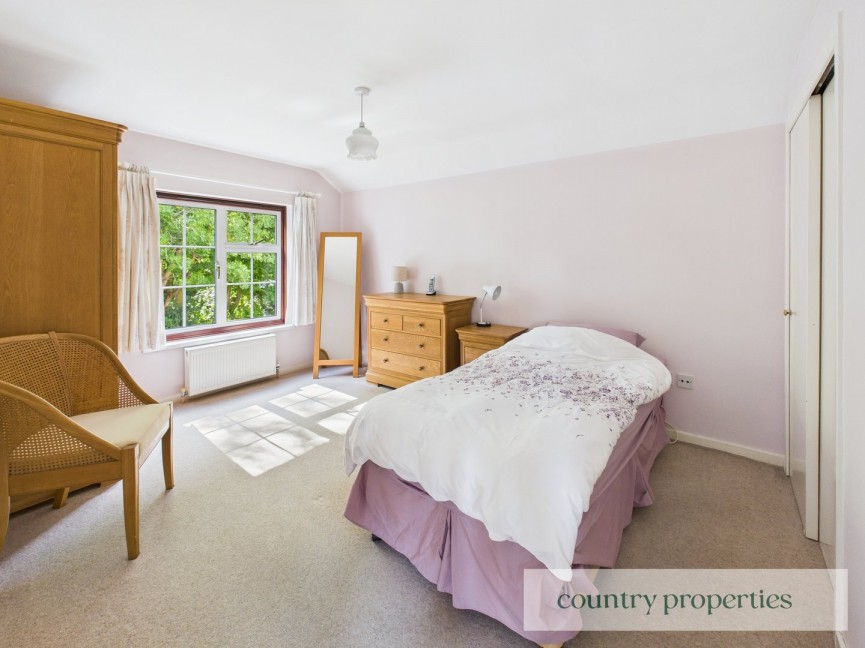 3 bedroom House for Sale Crossway, WELWYN GARDEN CITY, Hertfordshire