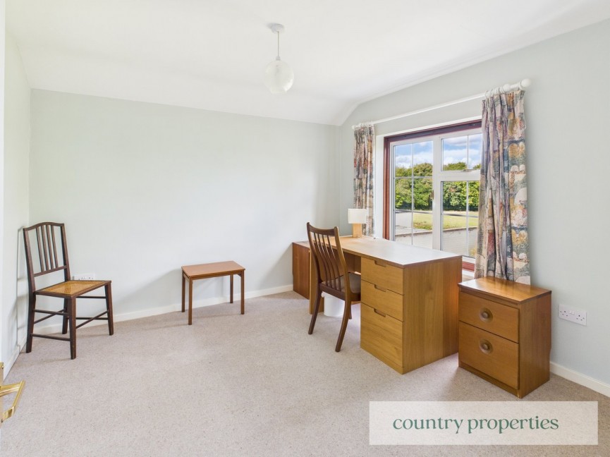 3 bedroom House for Sale Crossway, WELWYN GARDEN CITY, Hertfordshire