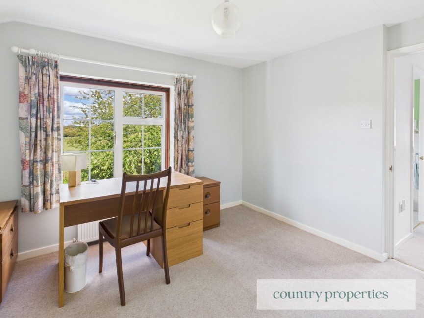 3 bedroom House for Sale Crossway, WELWYN GARDEN CITY, Hertfordshire