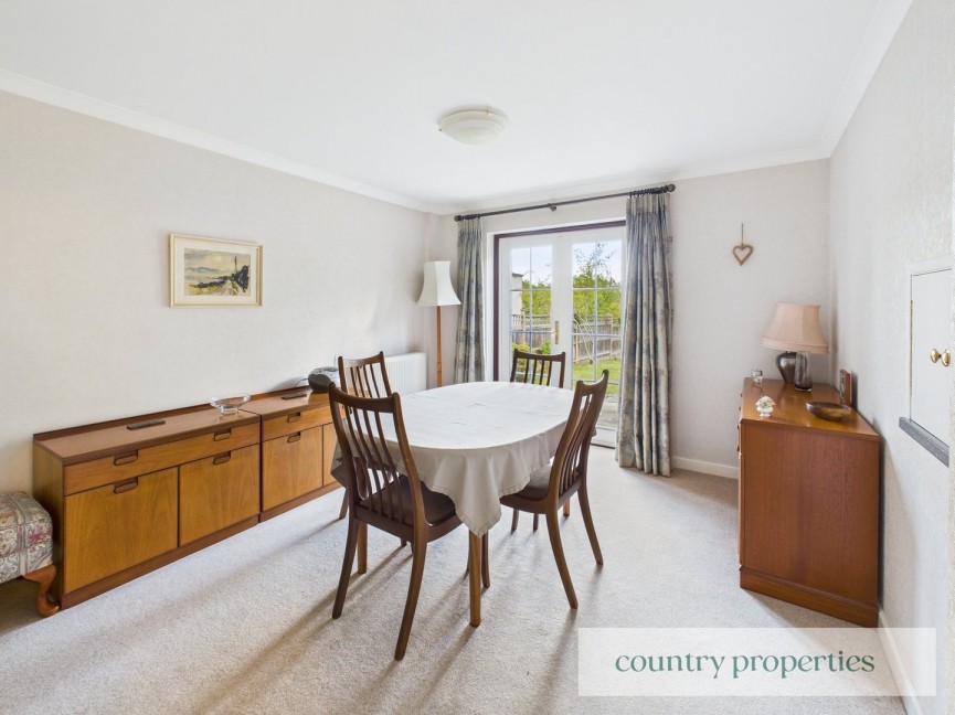 3 bedroom House for Sale Crossway, WELWYN GARDEN CITY, Hertfordshire