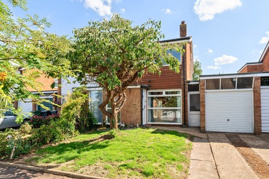 Chase Close, Arlesey, Bedfordshire