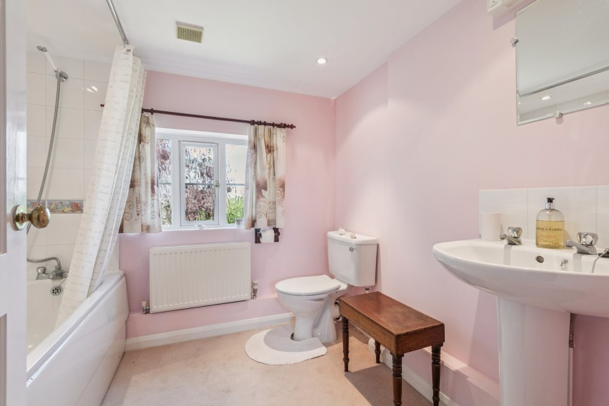 3 bedroom House for Sale Clifton, Shefford, Bedfordshire