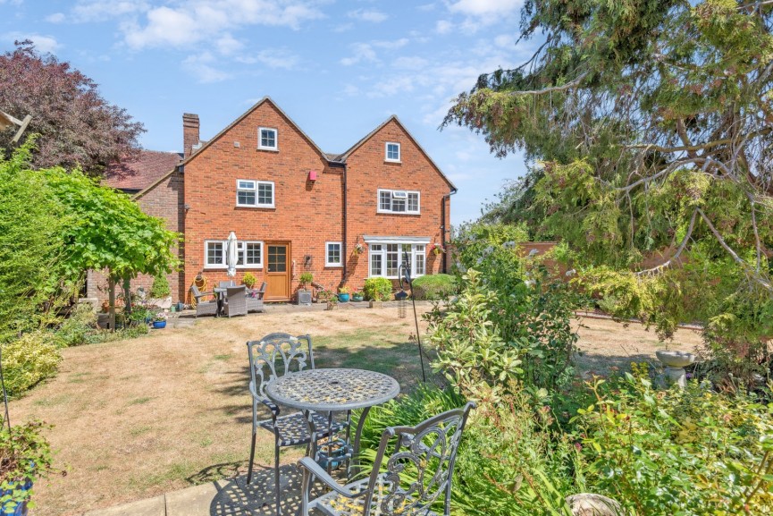 3 bedroom House for Sale Clifton, Shefford, Bedfordshire