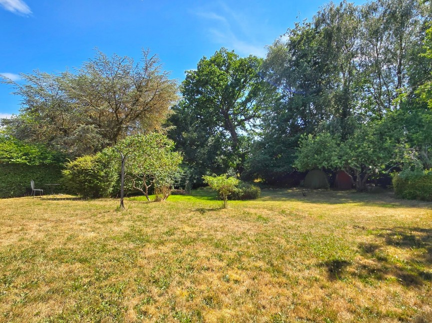 2 bedroom Bungalow for Sale Ampthill, Bedfordshire