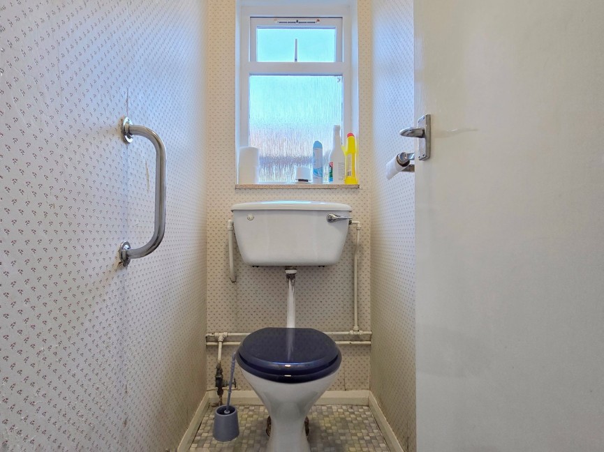 2 bedroom Bungalow for Sale Ampthill, Bedfordshire