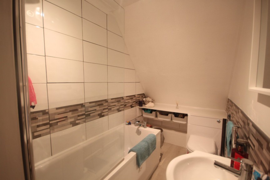 2 bedroom Flat for Letting St Francis Court, Shefford, Bedfordshire