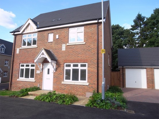 Oakley Gardens, Luton, Bedfordshire