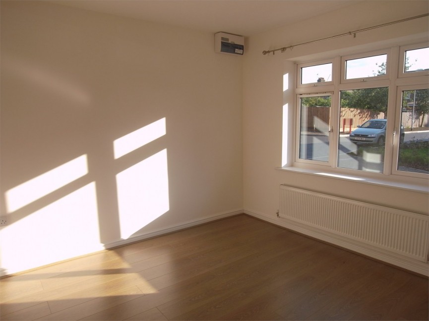 4 bedroom House for Letting Oakley Gardens, Luton, Bedfordshire