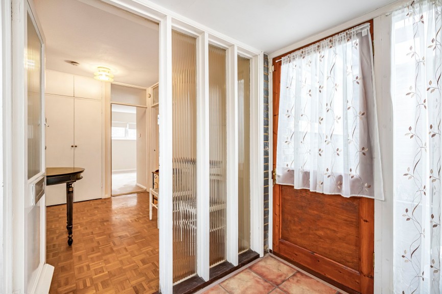4 bedroom Bungalow for Sale The Ryde, Hatfield, Hertfordshire