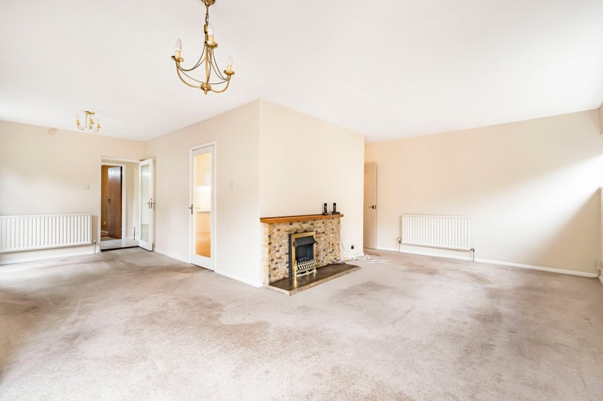 4 bedroom Bungalow for Sale The Ryde, Hatfield, Hertfordshire