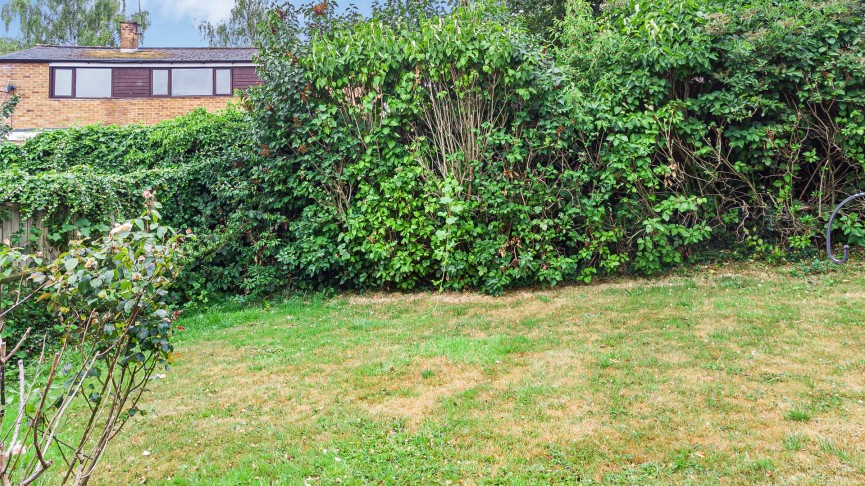 4 bedroom Bungalow for Sale The Ryde, Hatfield, Hertfordshire