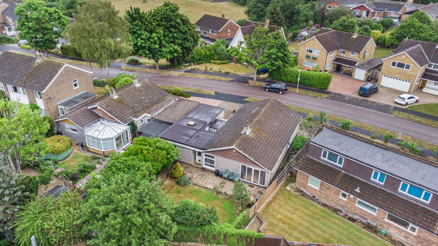 4 bedroom Bungalow for Sale The Ryde, Hatfield, Hertfordshire