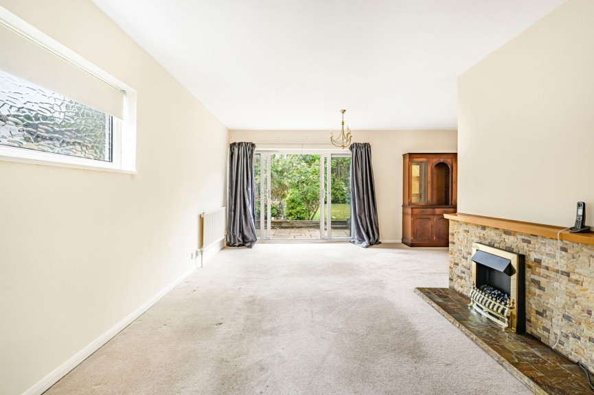 4 bedroom Bungalow for Sale The Ryde, Hatfield, Hertfordshire