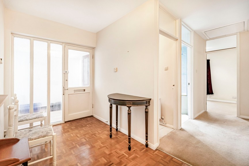 4 bedroom Bungalow for Sale The Ryde, Hatfield, Hertfordshire