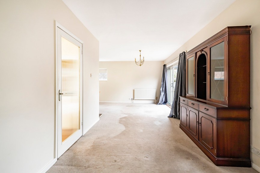 4 bedroom Bungalow for Sale The Ryde, Hatfield, Hertfordshire