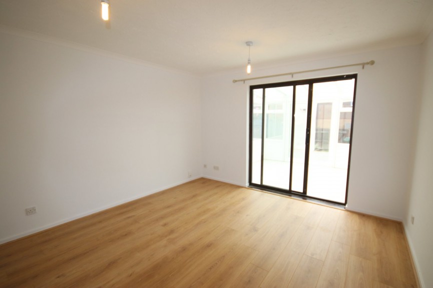 2 bedroom House for Sale Bryant Way, Toddington, Bedfordshire