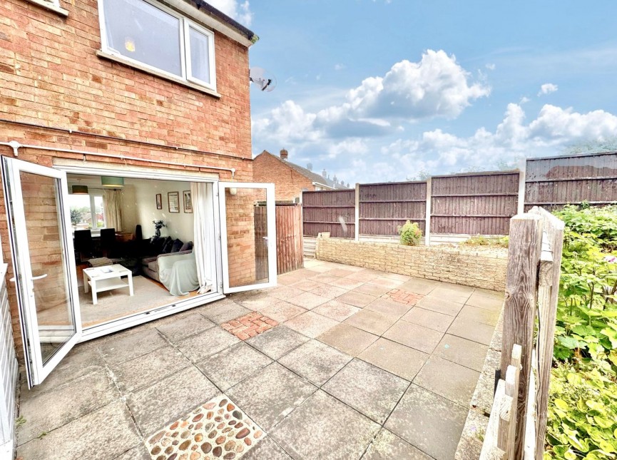 3 bedroom House for Sale Ivel Way, BALDOCK, Hertfordshire