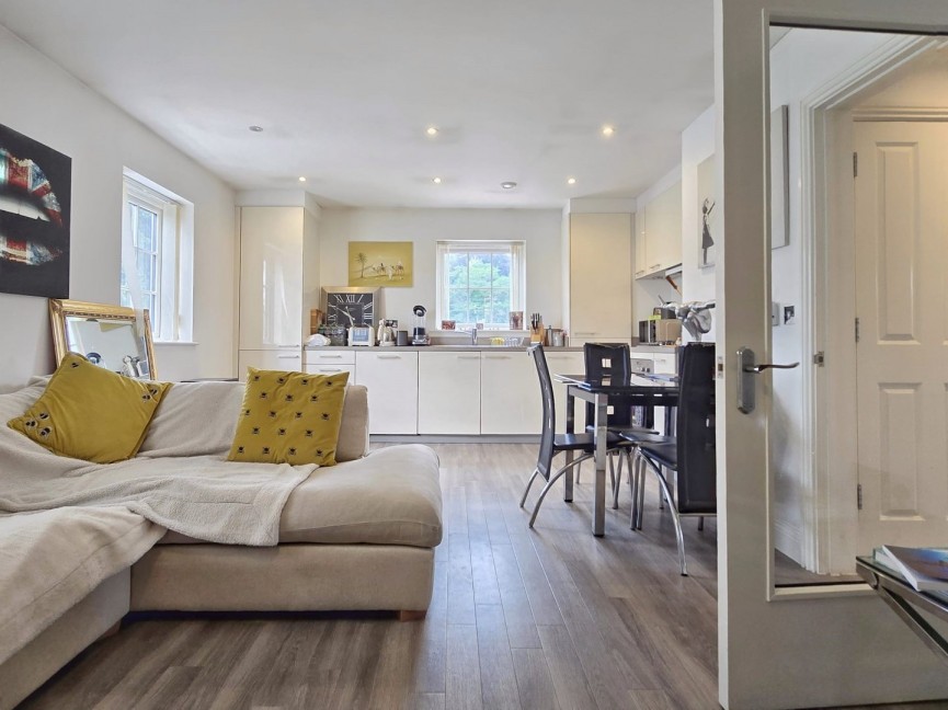 2 bedroom Flat for Sale Ampthill, Bedfordshire