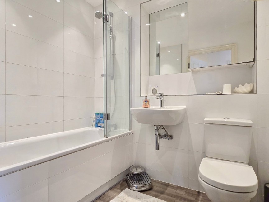 2 bedroom Flat for Sale Ampthill, Bedfordshire