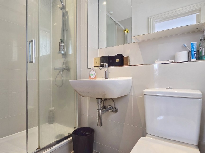 2 bedroom Flat for Sale Ampthill, Bedfordshire