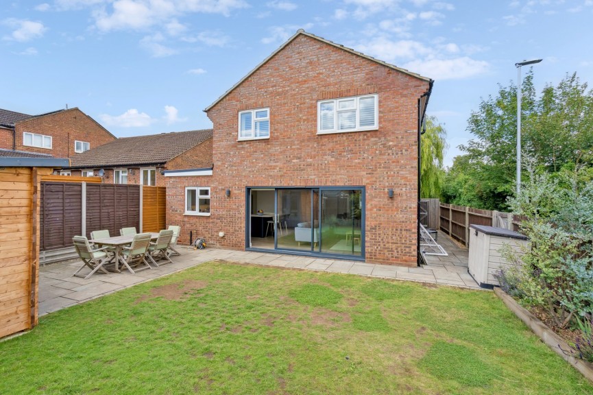 4 bedroom House for Sale Browning Drive, Hitchin, Hertfordshire