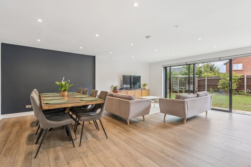 4 bedroom House for Sale Browning Drive, Hitchin, Hertfordshire