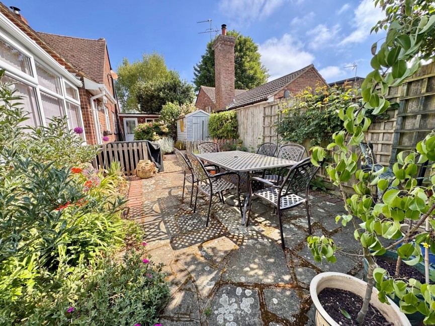 2 bedroom House for Sale High Street, Hinxworth, BALDOCK, Hertfordshire