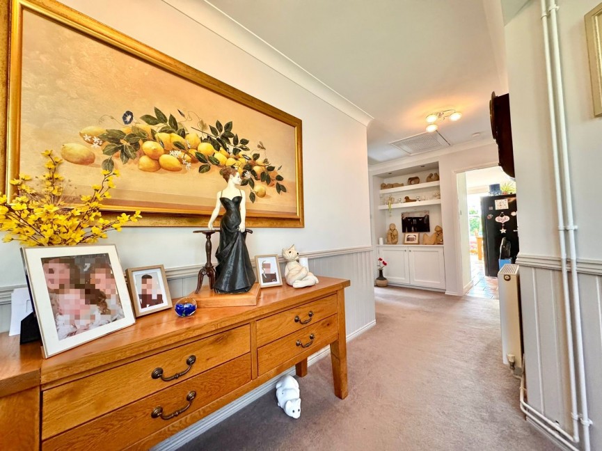 2 bedroom House for Sale High Street, Hinxworth, BALDOCK, Hertfordshire