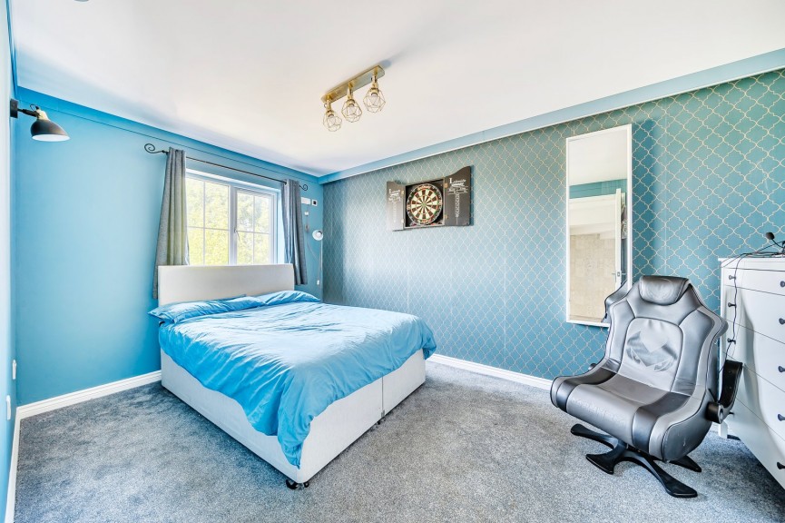 4 bedroom House for Sale St Johns Road, Arlesey, Bedfordshire