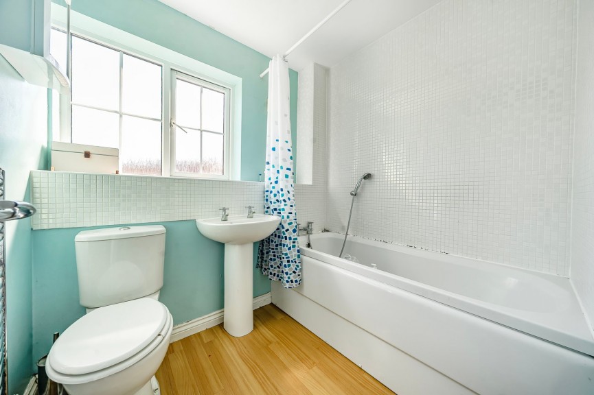 4 bedroom House for Sale St Johns Road, Arlesey, Bedfordshire