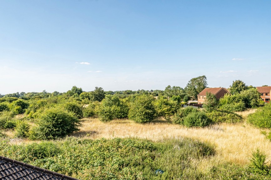 4 bedroom House for Sale St Johns Road, Arlesey, Bedfordshire
