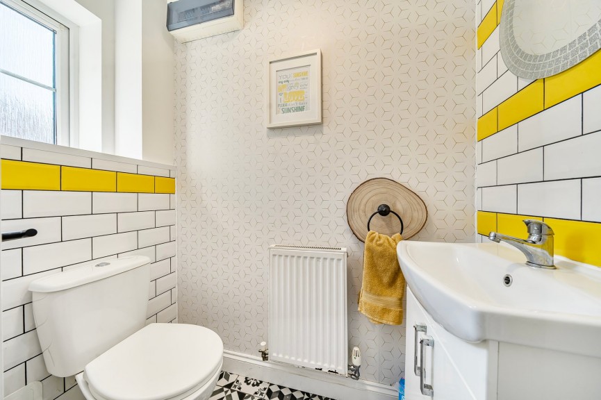 4 bedroom House for Sale St Johns Road, Arlesey, Bedfordshire