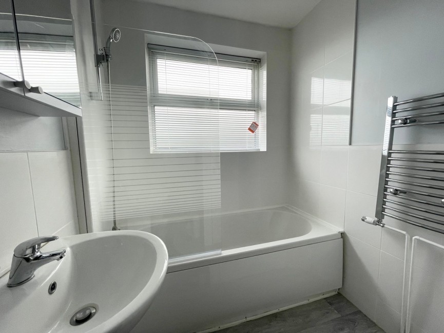 2 bedroom House for Letting Laxton Gardens, Baldock, Hertfordshire