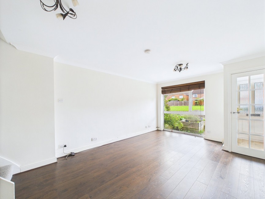 2 bedroom House for Sale Keats Way, Hitchin, Hertfordshire