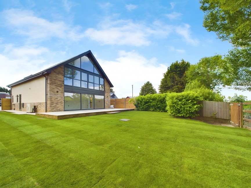 4 bedroom House for Sale Holwell, Hitchin, Hertfordshire