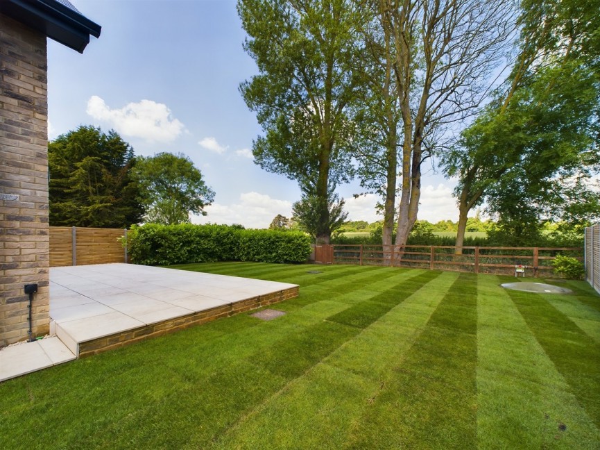 4 bedroom House for Sale Holwell, Hitchin, Hertfordshire