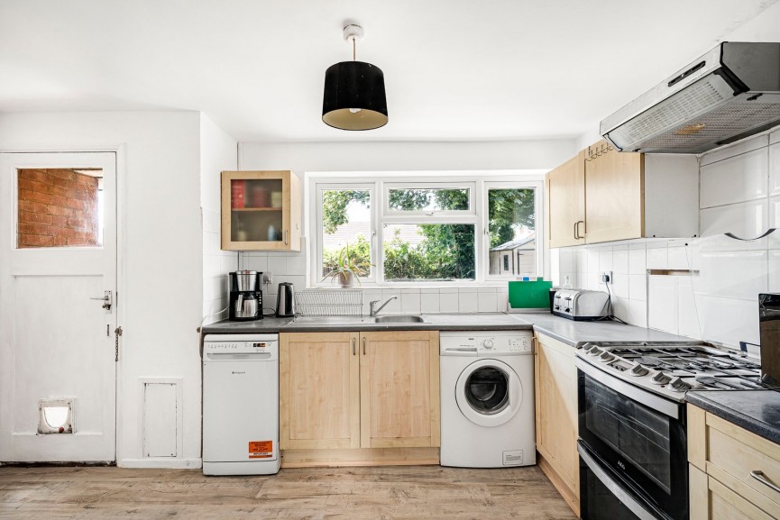 2 bedroom House for Sale Redhall Drive, Hatfield, Hertfordshire