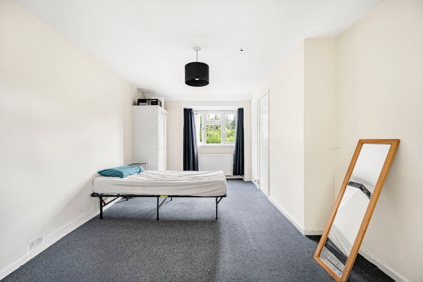 2 bedroom House for Sale Redhall Drive, Hatfield, Hertfordshire