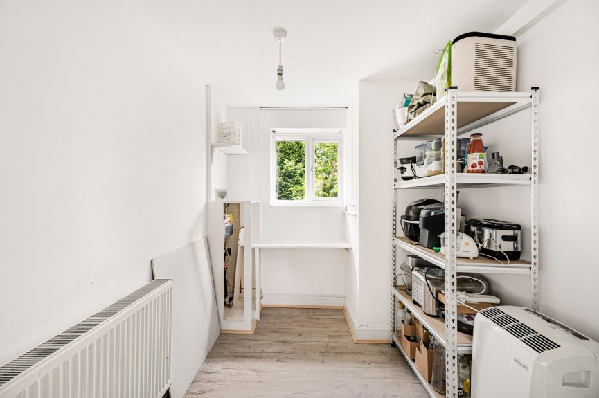 2 bedroom House for Sale Redhall Drive, Hatfield, Hertfordshire