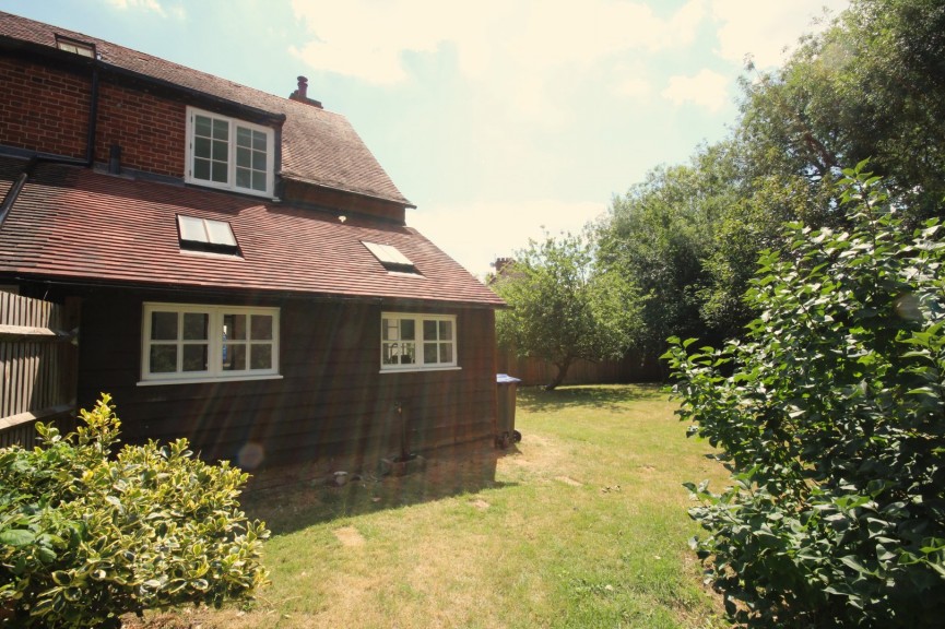 2 bedroom House for Letting Paddock Close, Letchworth Garden City, Hertfordshire