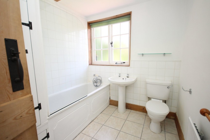 2 bedroom House for Letting Paddock Close, Letchworth Garden City, Hertfordshire