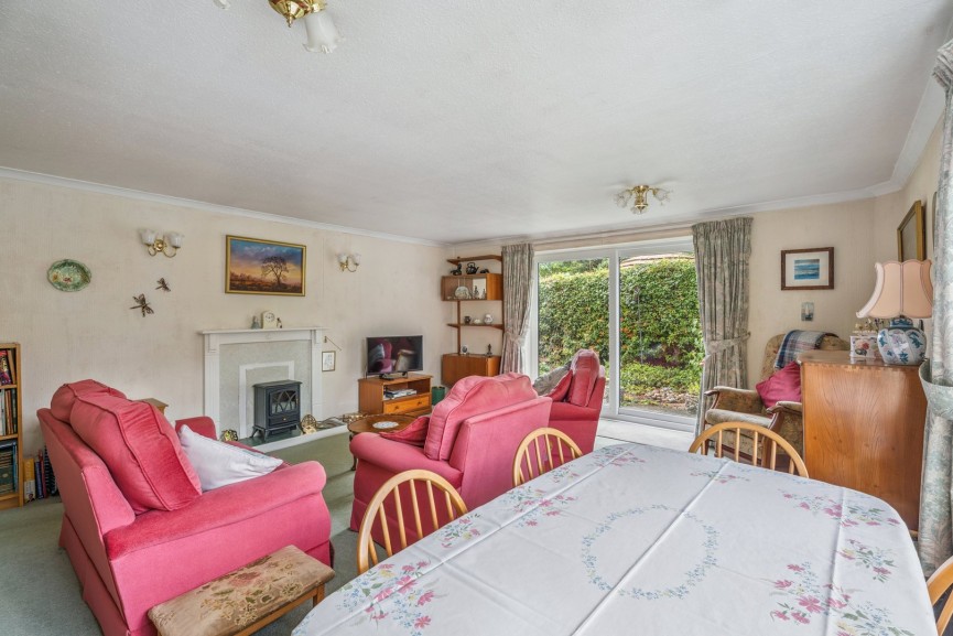 3 bedroom Bungalow for Sale Lavender Way, Hitchin, Hertfordshire
