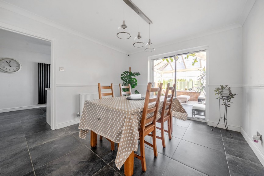 4 bedroom House for Sale Salisbury Road, Flitwick, Bedfordshire