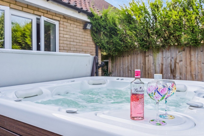 4 bedroom House for Sale Palace Gardens, Royston, Hertfordshire