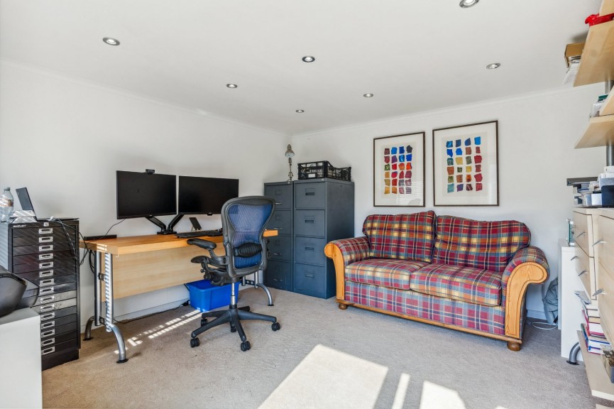 4 bedroom House for Sale Palace Gardens, Royston, Hertfordshire