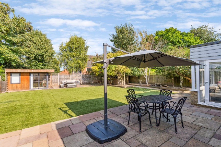 4 bedroom House for Sale Palace Gardens, Royston, Hertfordshire