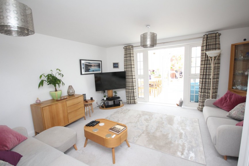 3 bedroom House for Sale Blackwood Avenue, Letchworth Garden City, Hertfordshire