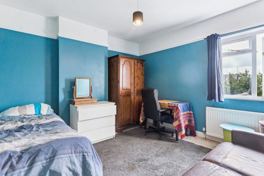 3 bedroom House for Sale Balmoral Road, Hitchin, Hertfordshire