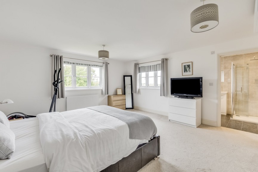 4 bedroom House for Sale Barkway Road, Royston, Hertfordshire