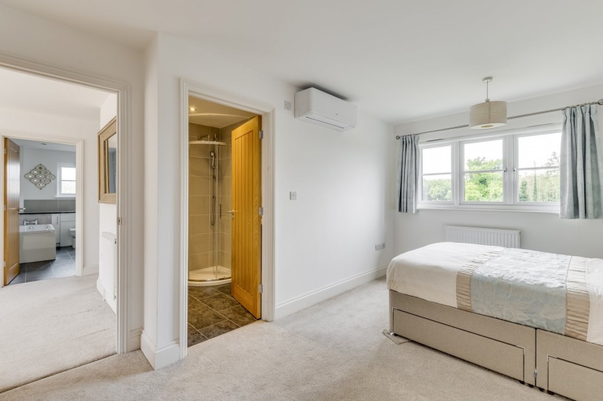 4 bedroom House for Sale Barkway Road, Royston, Hertfordshire